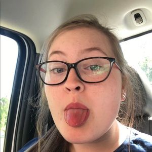 Meet your Posher, Ashlyn